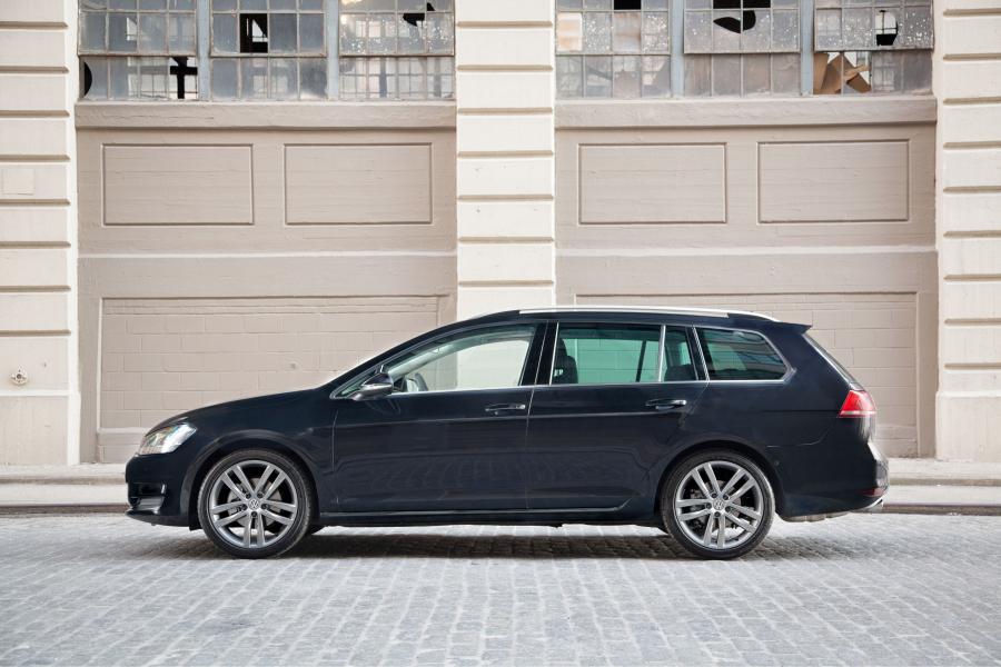  Volkswagen Golf Sportwagen 2015 года  (фото 4 из 12)